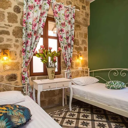 Attiki Bed & Breakfast