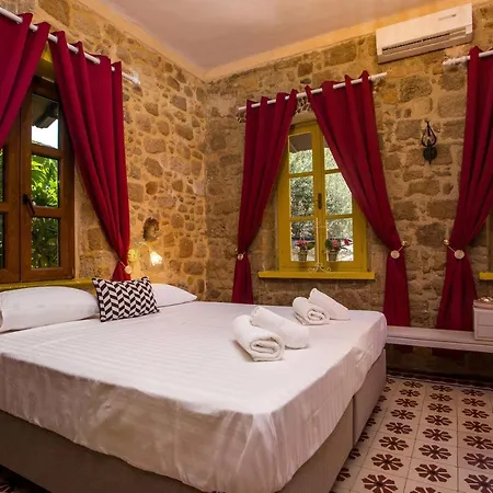 住宿加早餐酒店 Attiki 3*