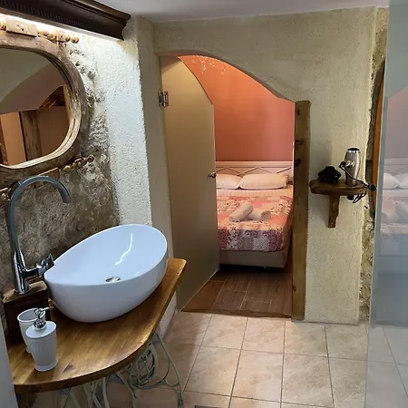 Bed & Breakfast Attiki