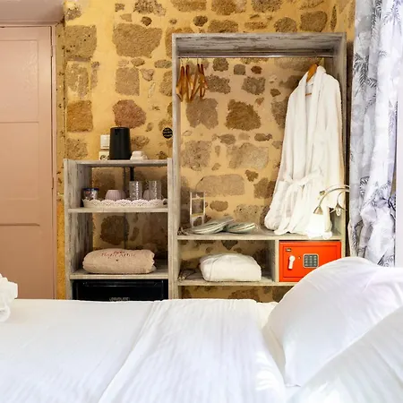 Bed & Breakfast Attiki 3*
