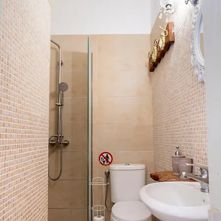 Attiki 3*