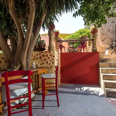 فندق مبيت وإفطار Attiki 3*