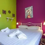 Oda ve Kahvaltı Attiki Rhodes City