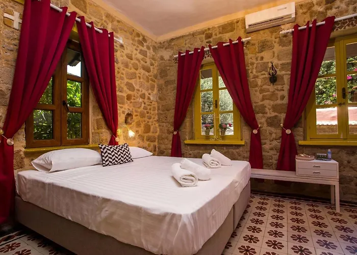 Bed and Breakfast Attiki 3*