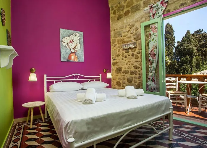 Attiki Bed and Breakfast