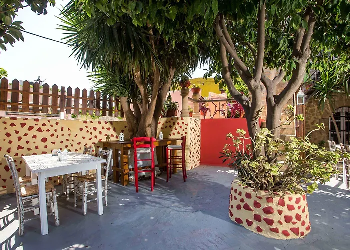 Attiki Bed and Breakfast